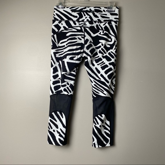 Nike dri -fit Women’s Size S - Picture 2 of 8